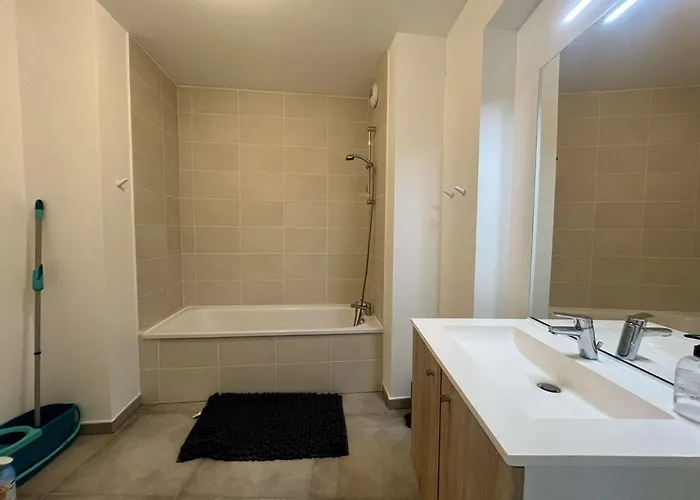 Standing 3 Pieces Cap D 'agde Ct037-053 Apartment *